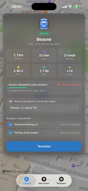 Fiche d’arrivée WayCar à Beaune : distance, durée, vitesse moyenne, coût, CO₂, points, la place où la voiture a été laissée, et deux parcs de stationnement à proximité.
